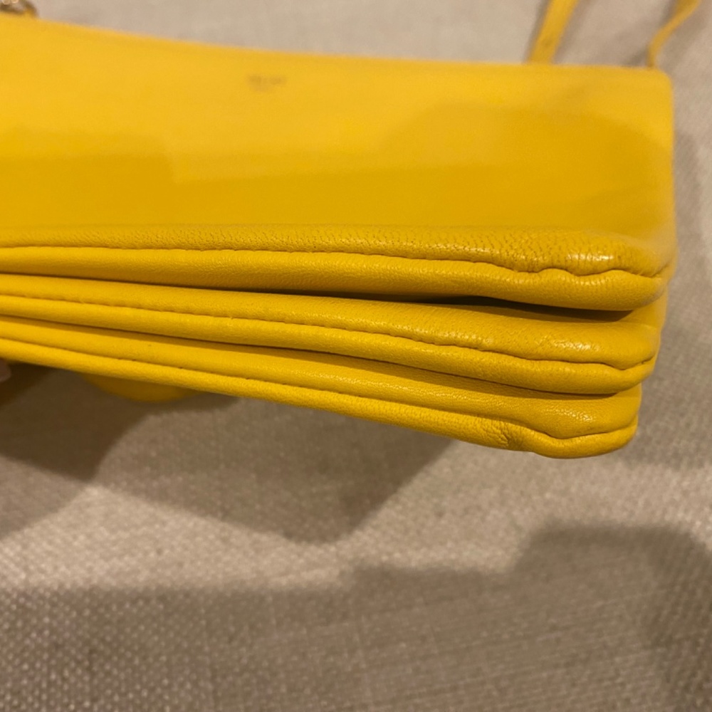 Celine Large Trio in Yellow - Picture 6 of 11